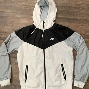 Nike windbreaker GOOD CONDITION